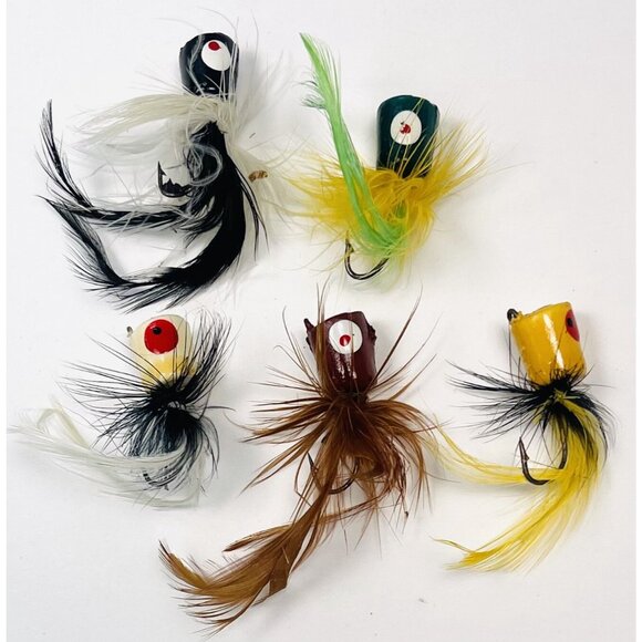 VTG Lot Set 5 Hand Painted Wood Feather Popper Fly FISHING LURES Flies w/ Case - Picture 2 of 3